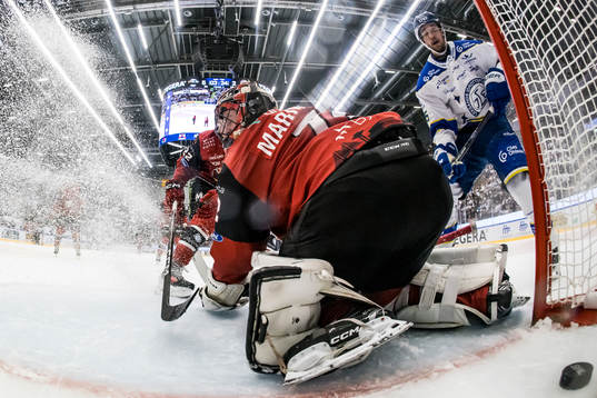Leksands Max Veronneau gör 6-2 bakom Malmö Redhawks
