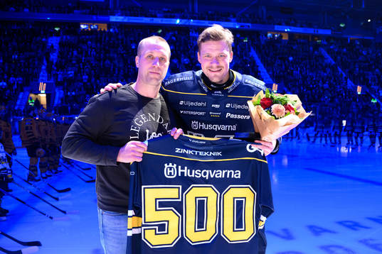 HV71s Simon Önerud uppmärksammas
