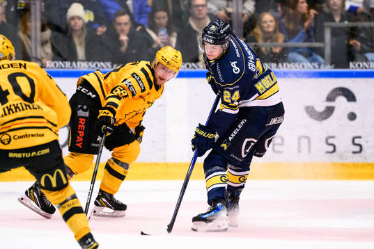 HV71s Oscar Fisker Molgaard