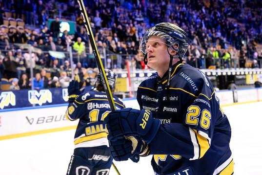 HV71s Tommi Tikka tackar publiken