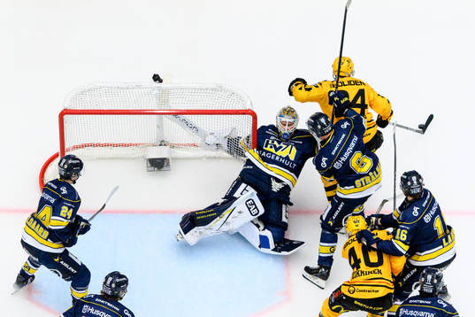 HV71s målvakt Joni Ortio