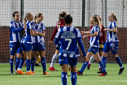 IFK Göteborgs spelare jublar