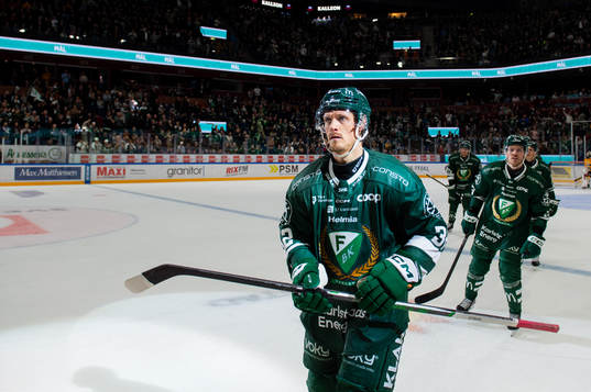 Färjestads Magnus Nygren jublar