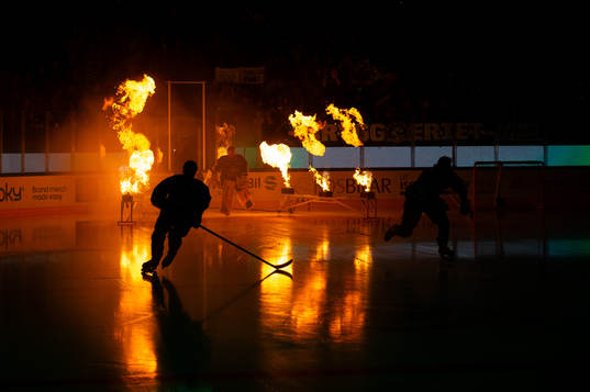 inför ishockeymatchen i SHL mellan Färjestad och Luleå