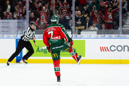 Frölundas Henrik Tömmernes jublar