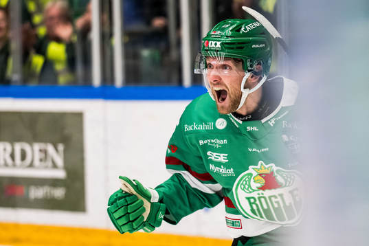Rögles Simon Ryfors jublar