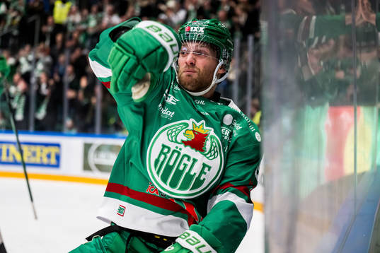 Rögles Simon Ryfors jublar