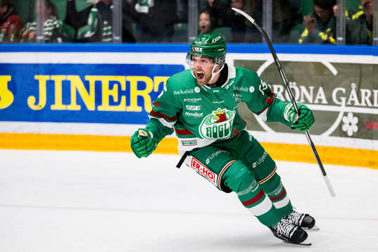 Rögles Simon Ryfors jublar