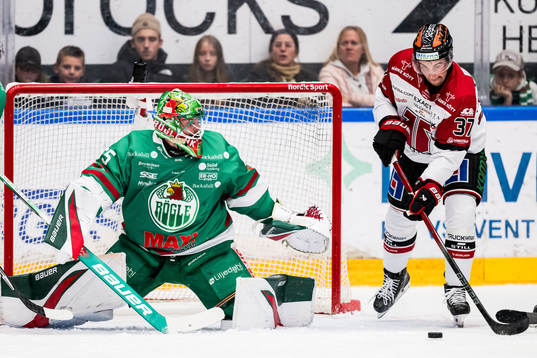 Rögles målvakt Christoffer Rifalk och Örebros Glenn