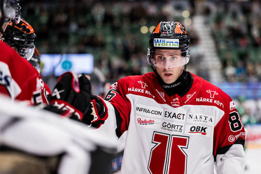 Örebros Mathias Bromé jublar
