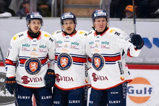 Växjös Kalle Kossila , Brian Cooper och Marcus Sylvegård