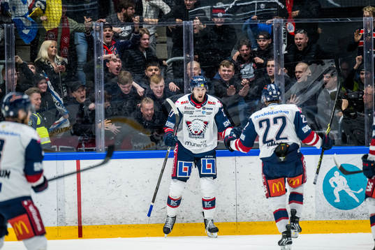 Linköping HCs William Worge Kreü jublar