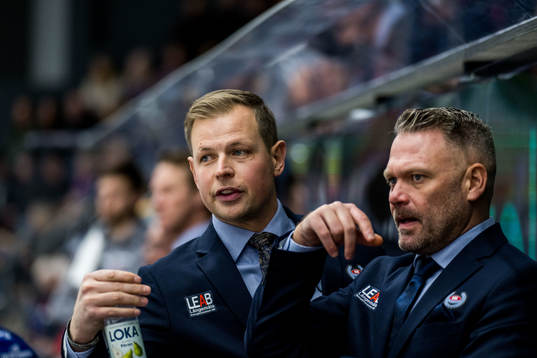 IK Oskarshamns tränare Martin Filander och assisterande