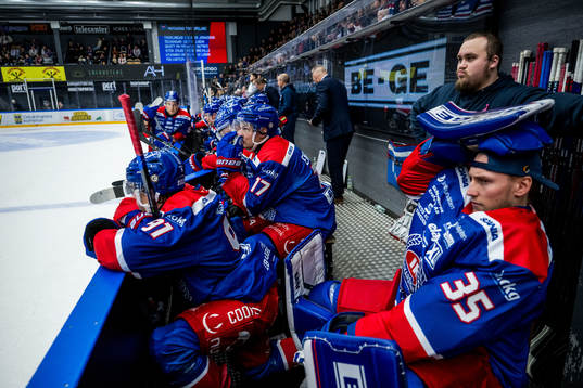IK Oskarshamns Logan Hutsko, Jonas Engström och målvakt