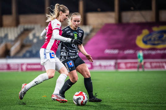 IK Uppsalas Beatrice Gärds och Örebros Sara Ikonen