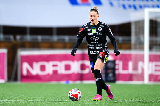 Örebros Hannah Davison