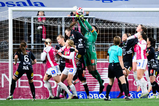 Örebros målvakt Tove Enblom