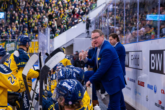 Södertäljes tränare Magnus Bogren