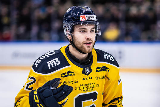 Södertäljes Jacob Bjerselius jublar
