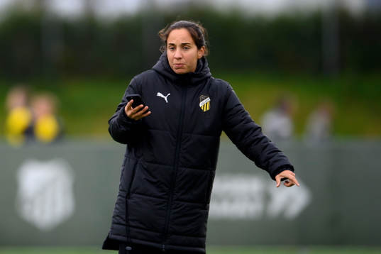 assisterande tränare Bri Campos
