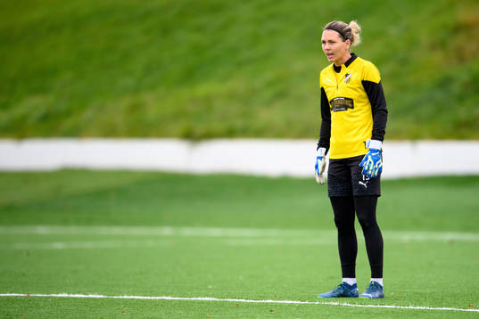 målvakt Jennifer Falk
