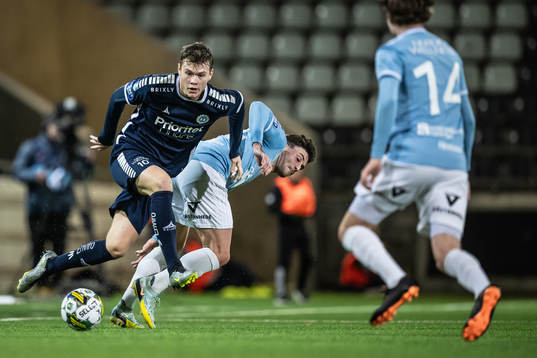 Utsiktens Albin Skoglund och Gefles Iu Ranera Grau