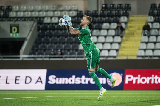 Gefles målvakt Robin Wallinder