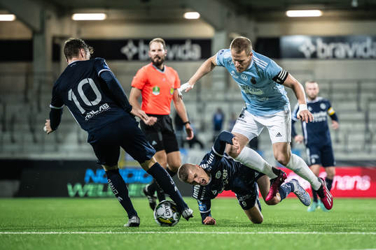 Utsiktens Albin Skoglund och Lucas Hedlund mot Gefles