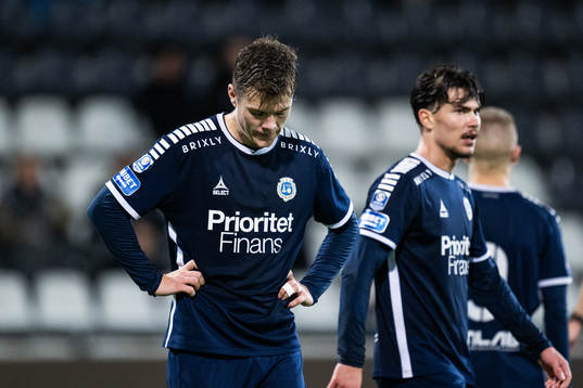 Utsiktens Albin Skoglund och William Milovanovic deppar