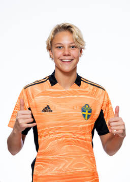 Saga Andersson, Målvakt