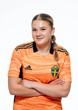 Izabelle Bardosen, Målvakt