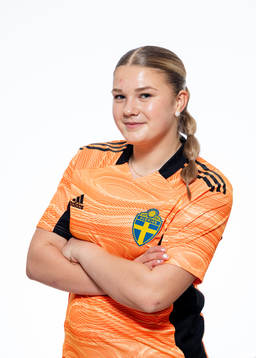 Izabelle Bardosen, Målvakt