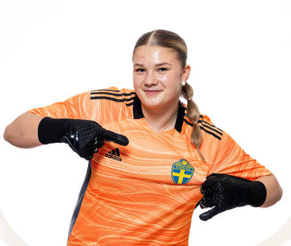 Izabelle Bardosen, Målvakt
