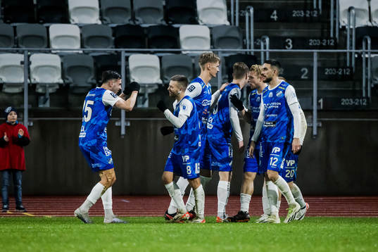 Oddevolds Oscar Iglicar Berntsson har gjort 2-0 och jublar
