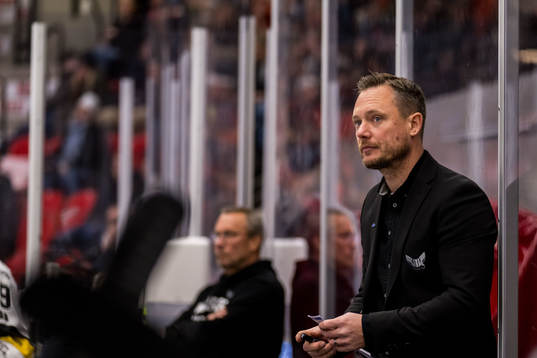 Västerås IKs tränare Karl Helmersson