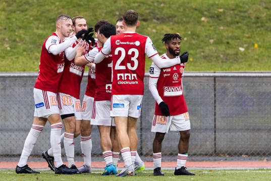 Sandvikens Martin Springfeldt jublar