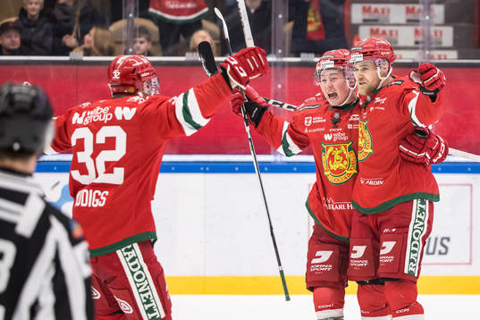 Mora IKs Roope Laavainen jublar