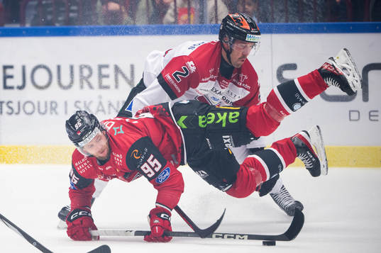 Malmö Redhawks Carl Persson och Örebros Rasmus Rissanen