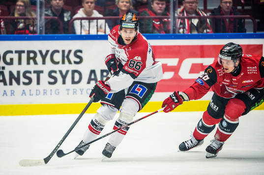 Örebros Mathias Bromé mot Malmö Redhawks Teemu Kivihalme
