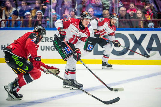 Örebros Christopher Mastomäki mot Malmö Redhawks Alan