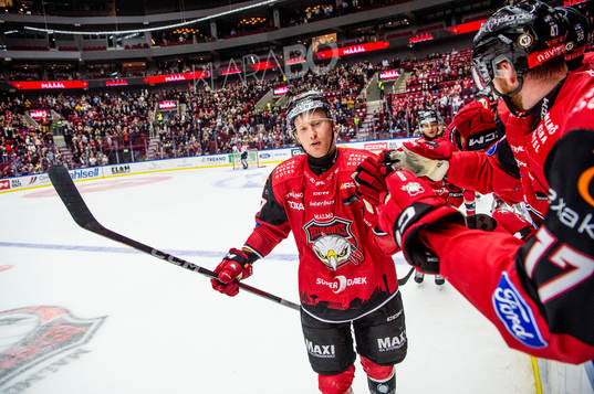 Malmö Redhawks Thomas Berg Paulsen jublar