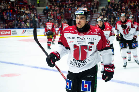 Örebros Glenn Gustafsson jublar