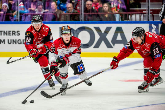 Örebros Jonathan Lekkerimäki mot Malmö Redhawks Lauri