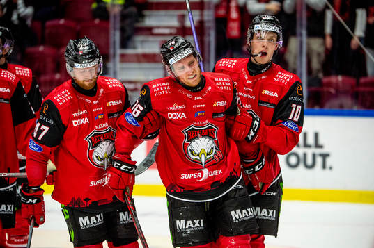 Malmö Redhawks Matias Lassen hjälps av isen