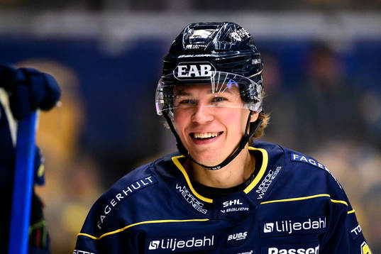 HV71s Måns Lindbäck