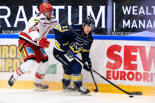 MoDos Pontus Näsén och HV71s Simon Önerud