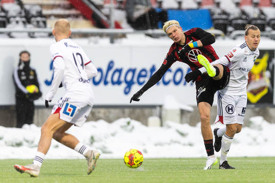 Östersunds Myroslav Mazur och Östers Jesper Jonasson
