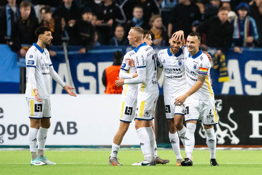 Sirius Joakim Persson jublar
