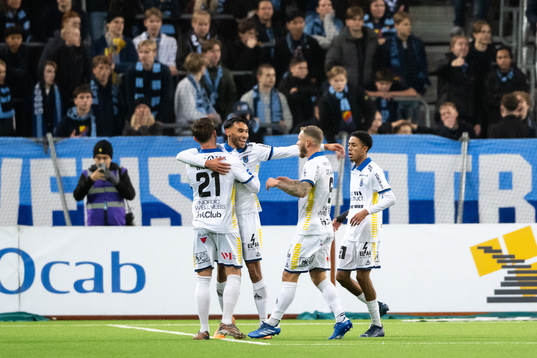Sirius Joakim Persson jublar