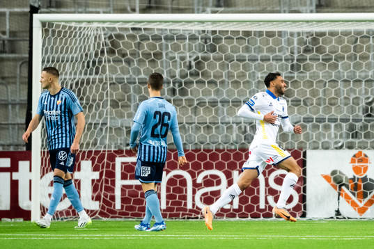 Sirius Joakim Persson jublar